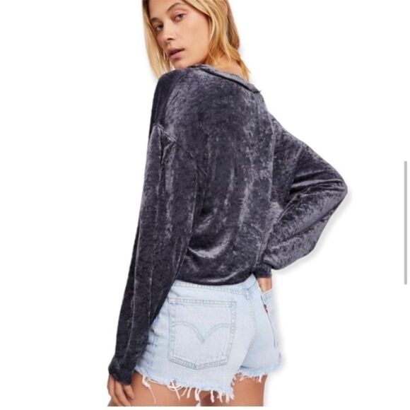We The Free Milan Crushed Velvet Gray Top Y2K Soft Grunge Boho Lounge Pullover M - Picture 2 of 6
